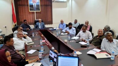 Water and Environment Minister explores desalination options for Aden's seawater.