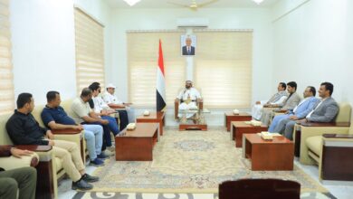 Al-Aradah meets a Kuwaiti Red Crescent delegation, praising their humanitarian efforts.