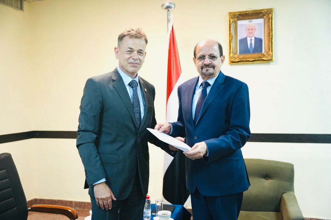 Foreign Minister receives credentials from head of the International Committee of the Red Cross mission.