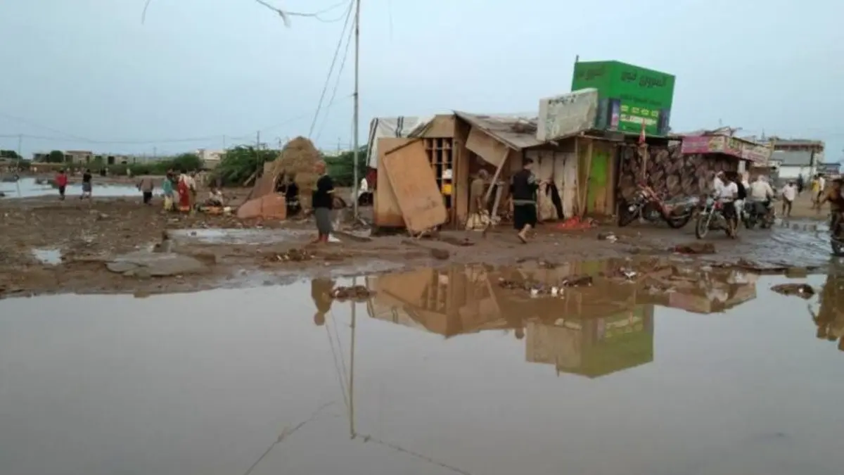 Gov report: 1,759 displaced families in Hadramout, Shabwa, Abyan affected by heavy rains, floods.