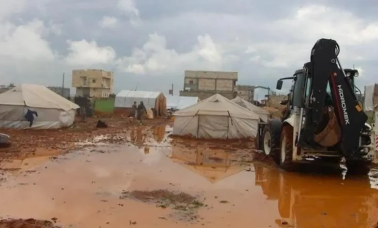 Government report: Over 12,000 displaced families in Marib affected by floodwaters.