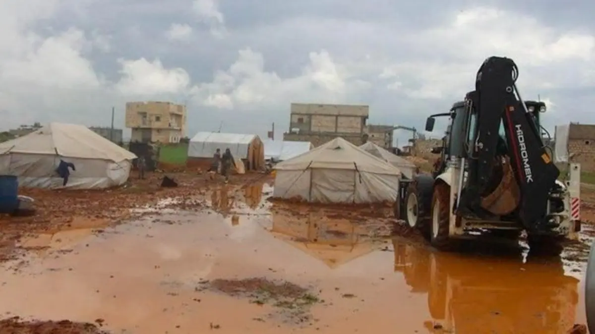 Government report: Over 12,000 displaced families in Marib affected by floodwaters.