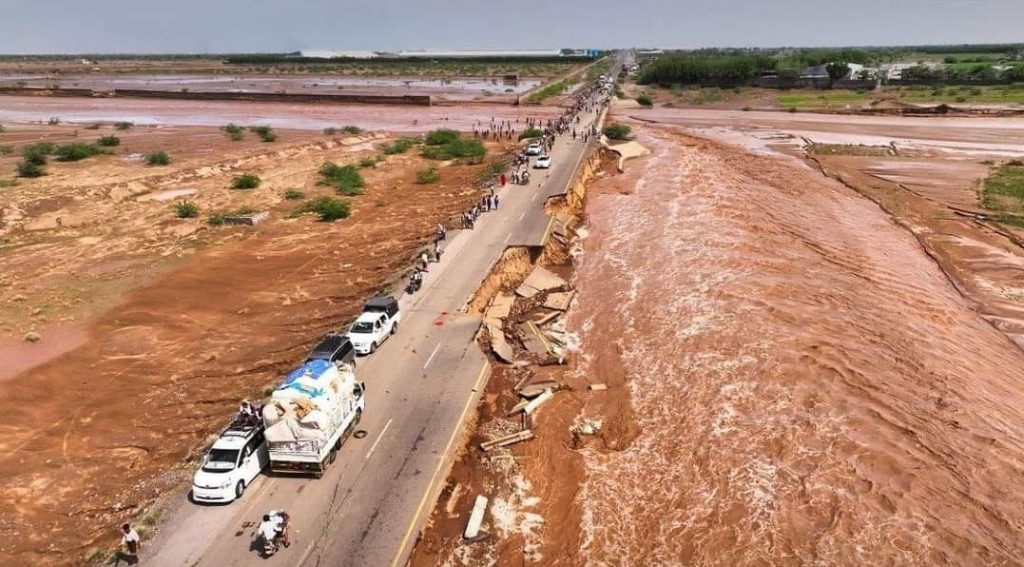 Government urges regional, international allies to support efforts against weather depression damage in Hodeidah, Hajjah.