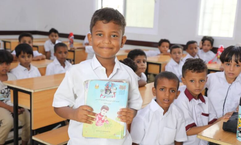 Hadramout Governor launches the new academic year in the province's schools.