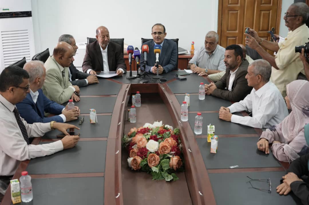 Health Minister inaugurates the Supreme Medical Council's operations in Aden.