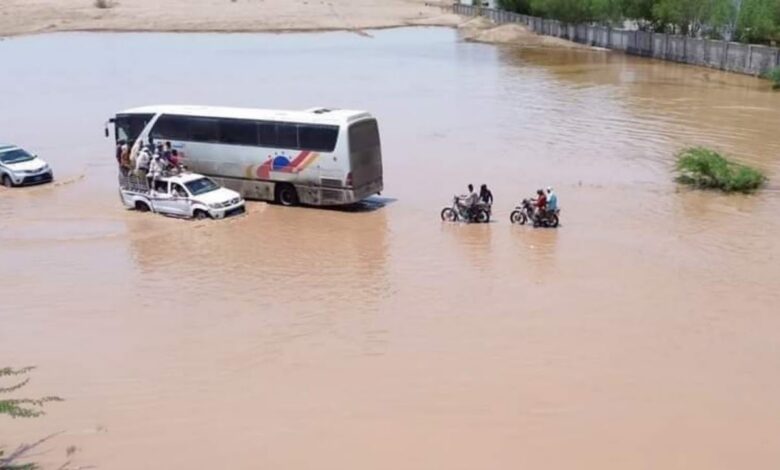 Heavy rains and floods cause significant property damage in various areas of Hodeidah.