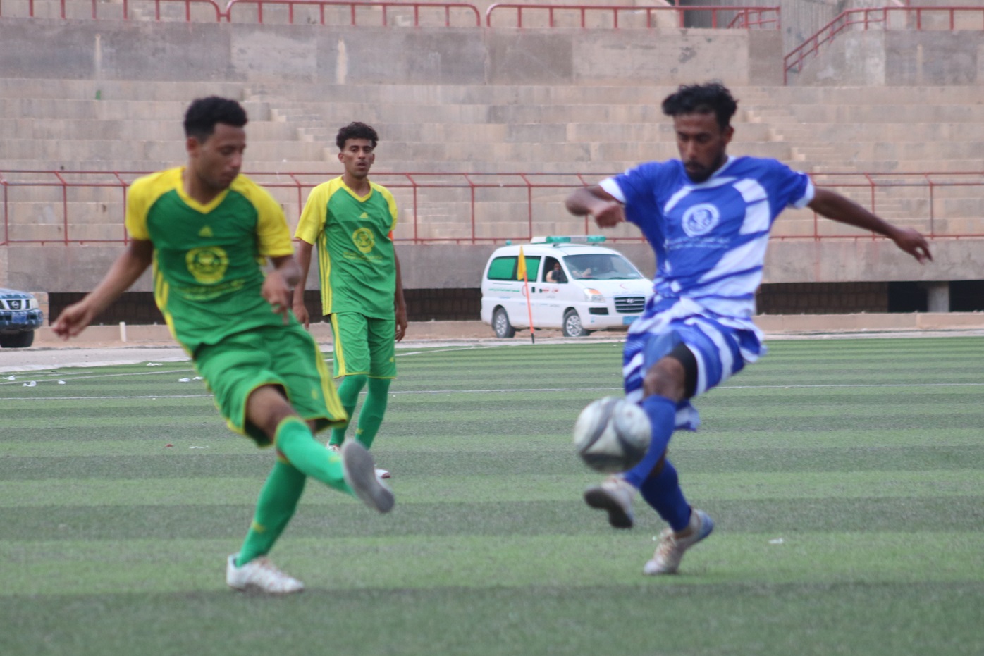 Hurra Union and Al-Ahqaf draw in the opening match of the Third Division in Wadi Hadramout.