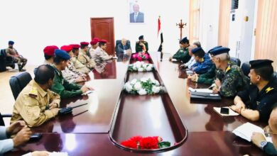 Interior Minister leads security committee meeting in Taiz, praises efforts in establishing peace and stability.