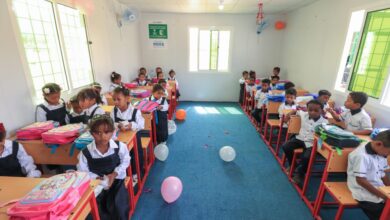 King Salman Relief Center distributes school bags and uniforms to Hadhramaut students.