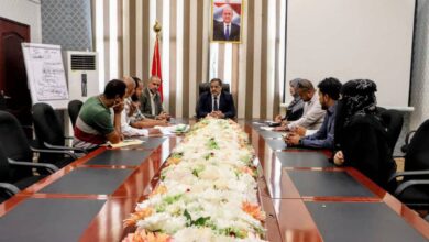 Meeting in Aden discusses ways to enhance the work mechanisms of appellate court delegates in liberated provinces.