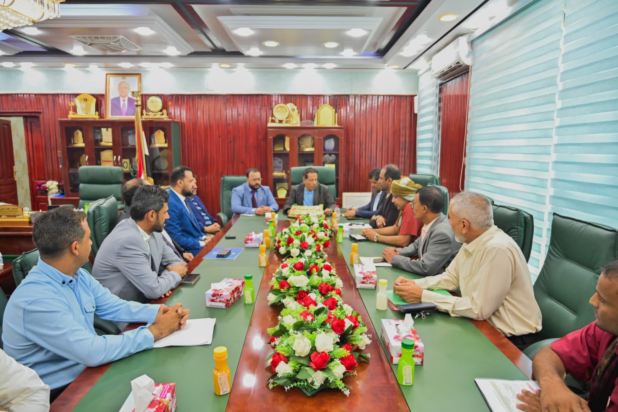 Minister of Public Works and Mahra Governor discuss repair needs for damages caused by Hurricane Tej.