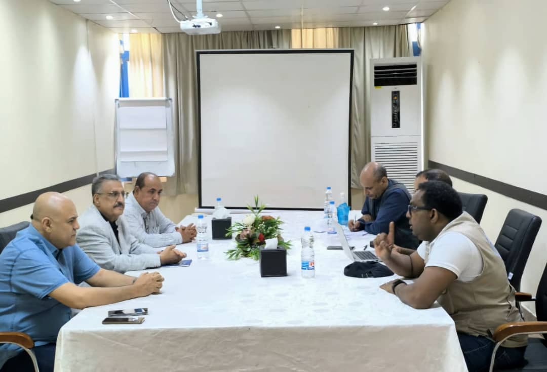 Taiz Governor discusses agricultural and water sector interventions with FAO representative.