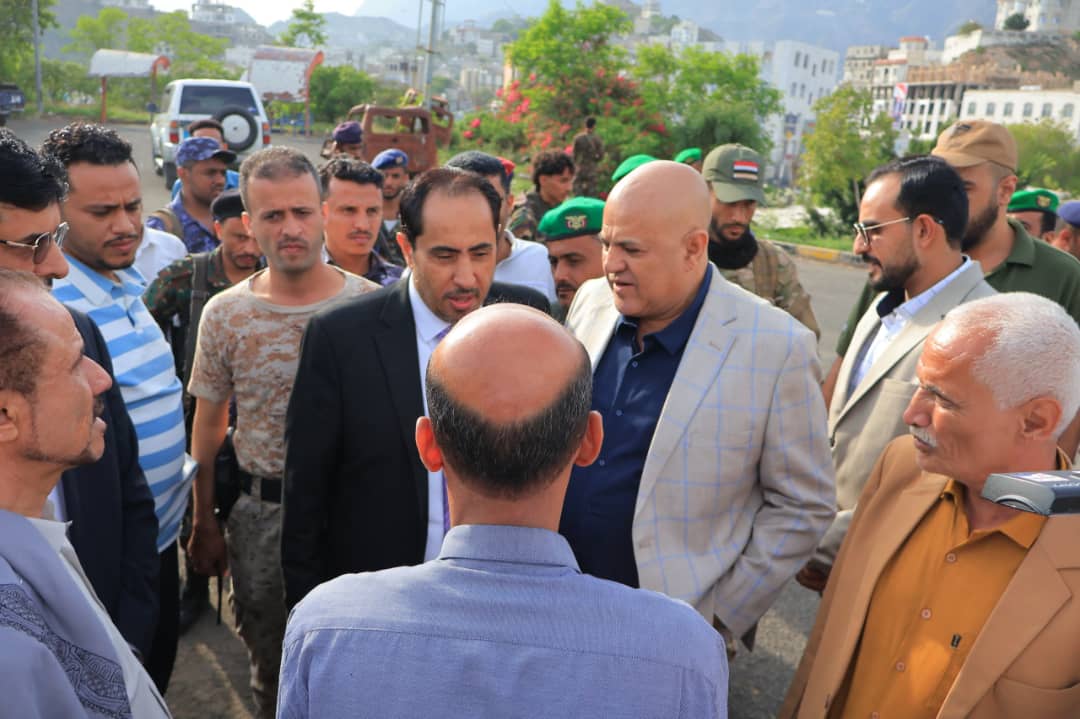 Youth Minister and Taiz Governor review conditions of Al-Saqr Club and Al-Shuhada Stadium in Taiz.