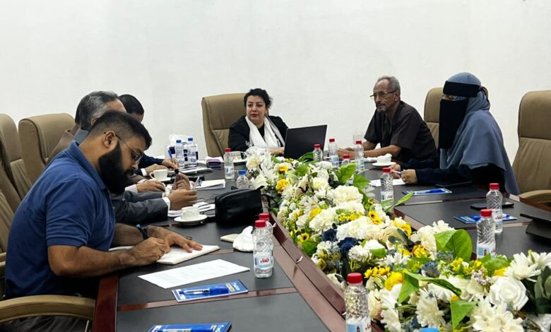 A consultative meeting in Aden discusses joint coordination to protect the rights of survivors and victims of violations.