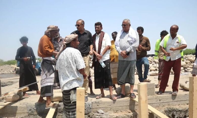 Emergency operations launched to protect Wadi Bana bridges in Abyan from flood damage.