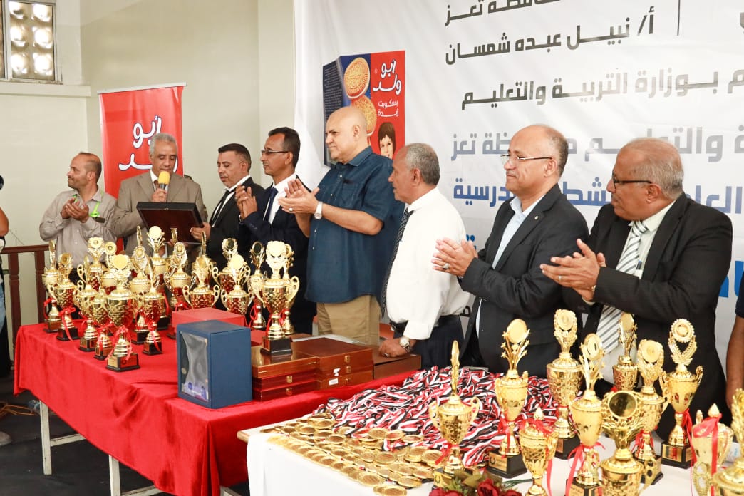 Taiz Governor Launches Mental Sports Championship, Honors Innovators