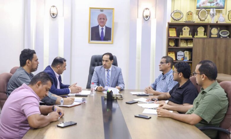 A meeting chaired by the Minister of Youth and Sports discusses the work plan for the Youth Task Force project.