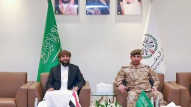 A member of the Presidential Leadership Council visits the Joint Forces headquarters, praising their ongoing support for stability in Yemen.