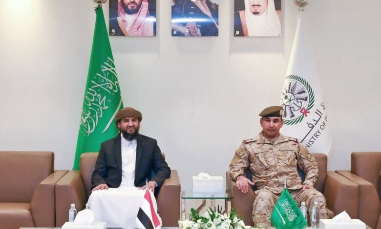 A member of the Presidential Leadership Council visits the Joint Forces headquarters, praising their ongoing support for stability in Yemen.