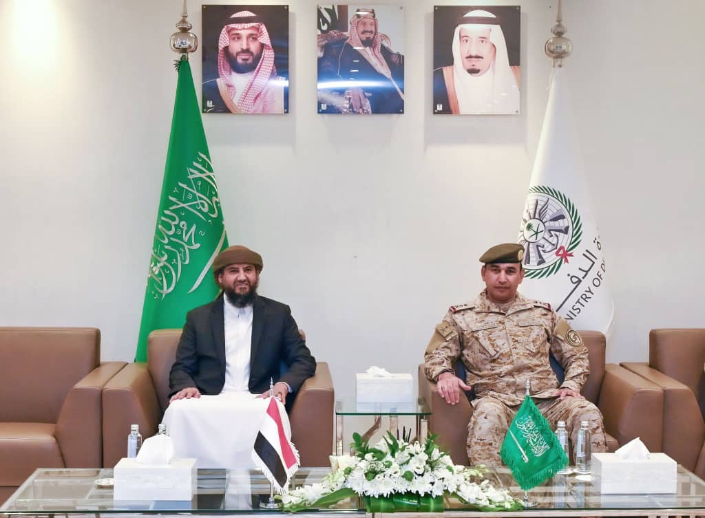 A member of the Presidential Leadership Council visits the Joint Forces headquarters, praising their ongoing support for stability in Yemen.