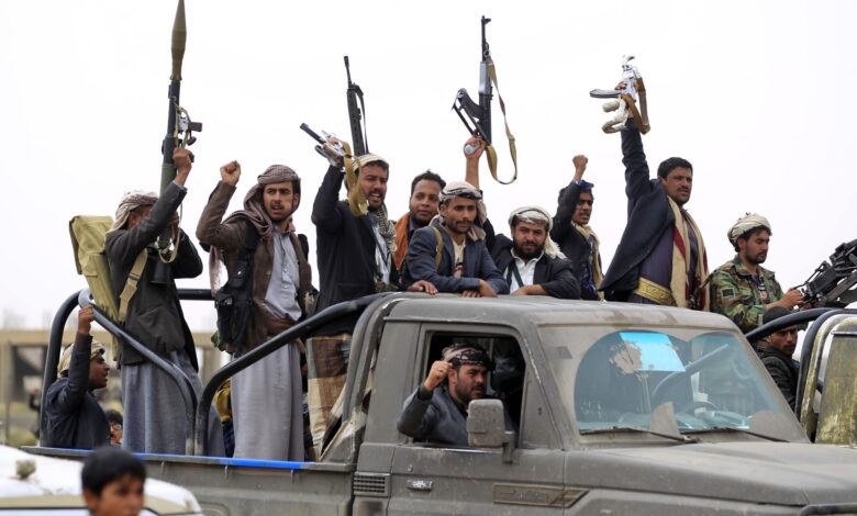 In Ibb, Houthi militia abducts 41 individuals, mostly children, in connection with September Revolution celebrations.