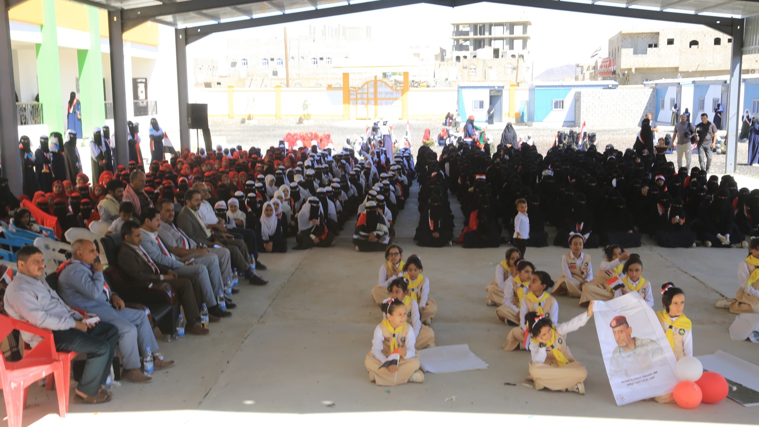 Marib: A festive ceremony and speeches were held for Arwa School students to celebrate the September and October revolutions.