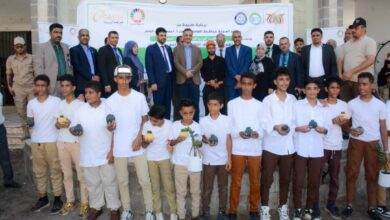 The Minister of State and Governor of Aden launched the Green Schools initiative at Aqba Bin Nafi School in the Sirah district.