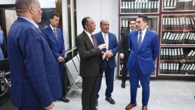 The Prime Minister visits the Ministry of Industry and Trade, urging continued simplification of procedures and services for the private sector.