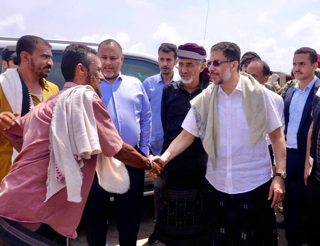 The Prime Minister visits the coastal Qiwa area, listens to residents' struggles, and orders urgent action to meet their basic needs.