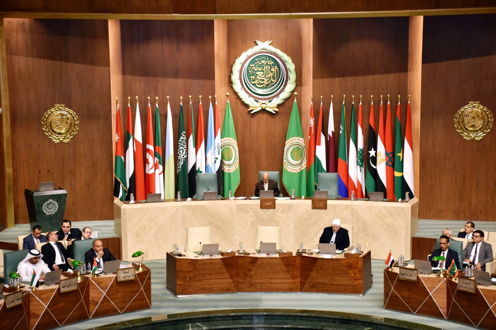 Yemen chairs an emergency meeting of the Arab League Council at the level of permanent representatives.