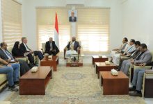 Al-Aradah discusses military and security developments with the UN envoy's military advisor and their impact on the peace process.