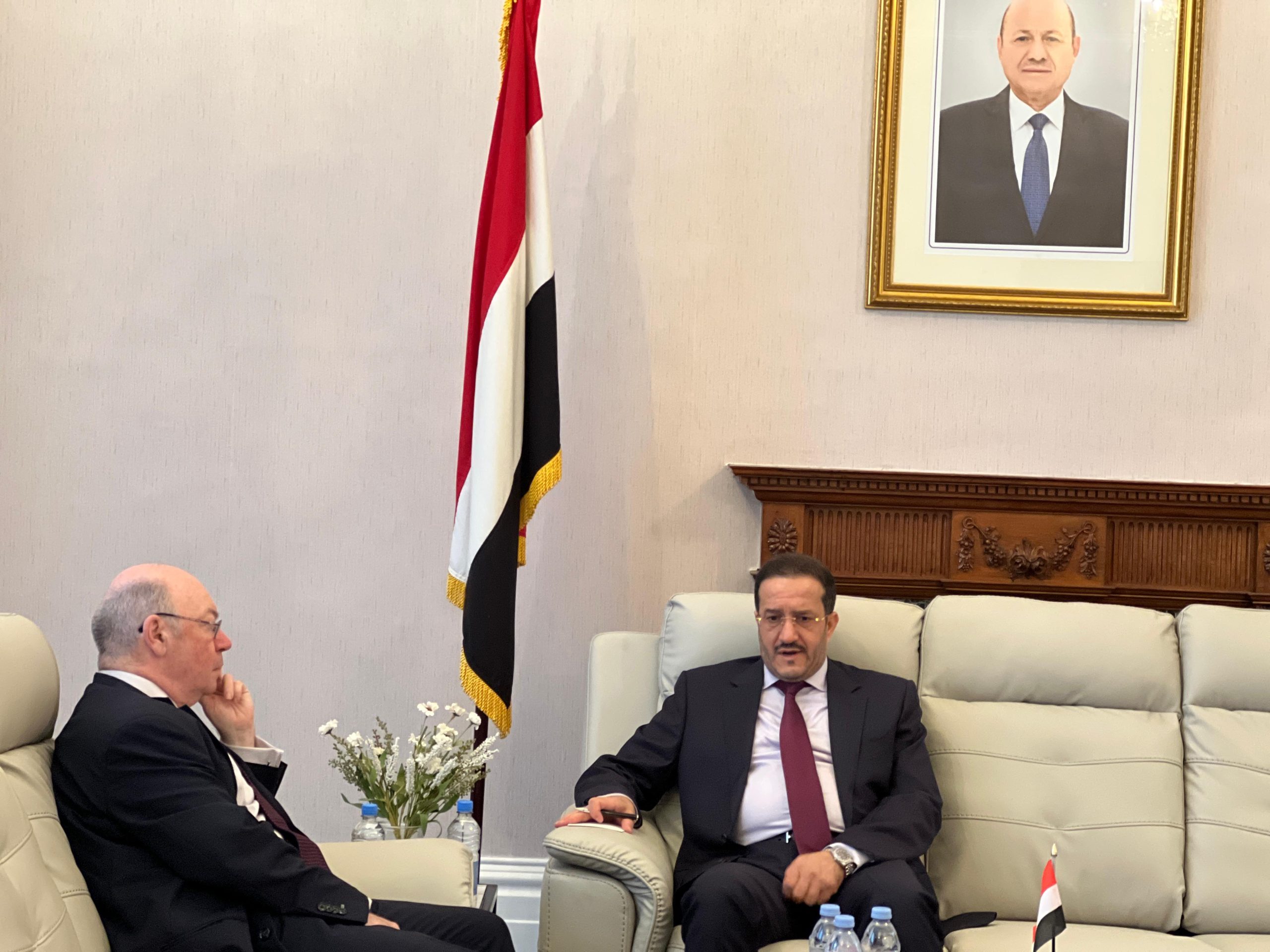 Presidential Leadership Council member Othman Majali meets with Alistair Burt for discussions on key issues.