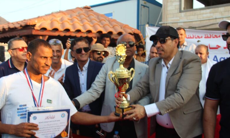 The Minister of Youth and Sports attends the 12th Aden Open Water Swimming Championship.