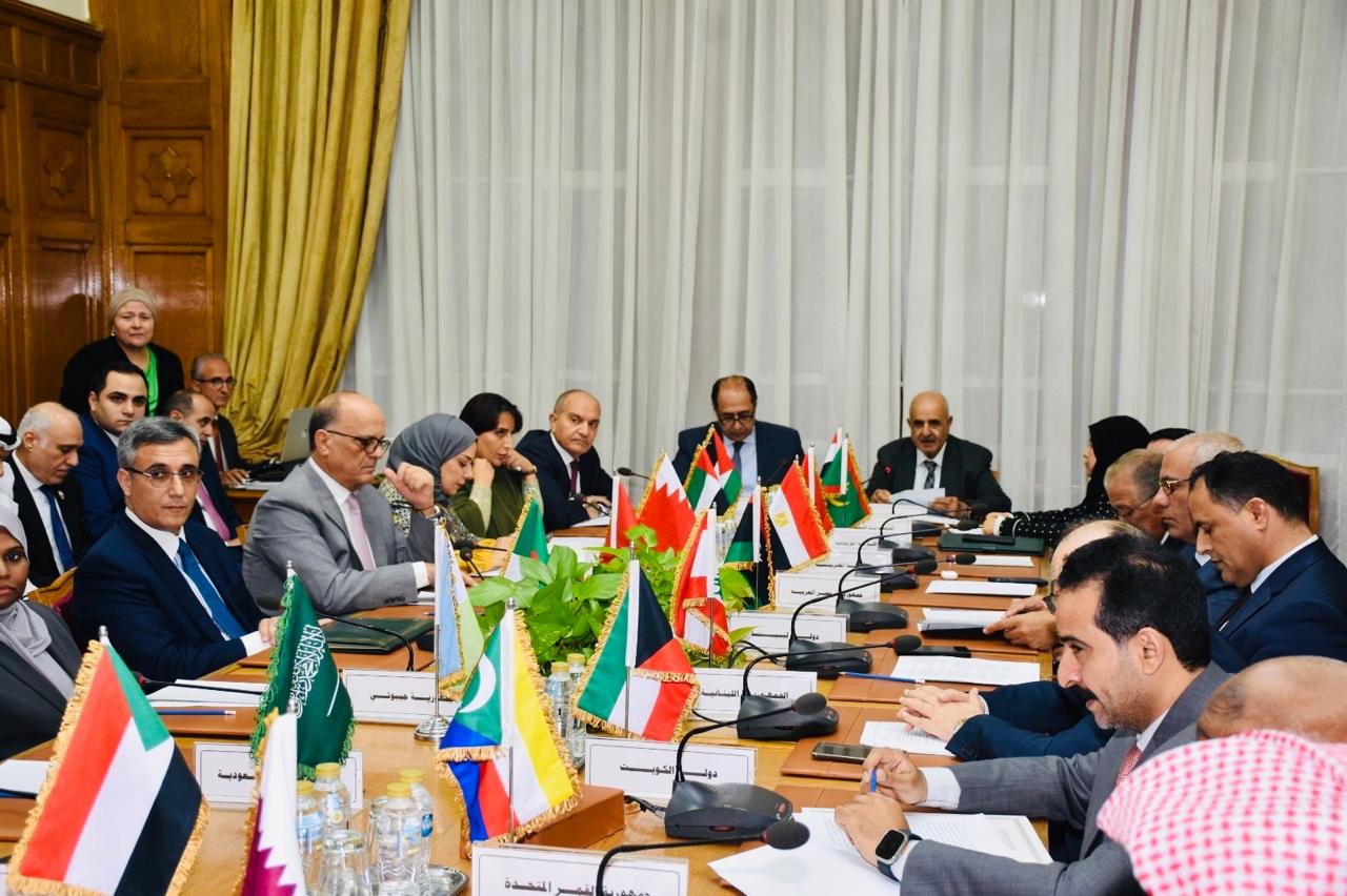 Yemen chairs the emergency meeting of the Arab League Council at the level of permanent representatives.