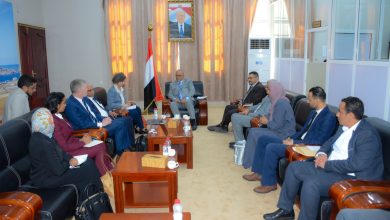 The Minister of Planning discusses ongoing project portfolio in Yemen with the World Bank.