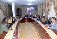 The Taiz governor meets with political party leaders to discuss recent developments in the province.