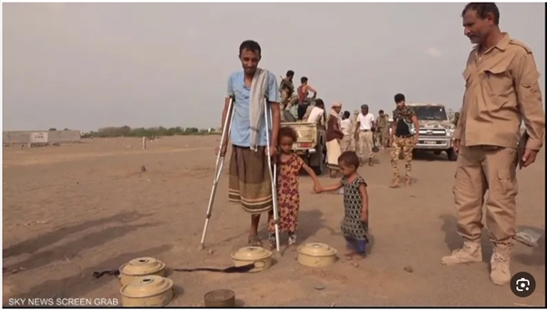 A Houthi landmine kills a farmer and his son in Al Hudaydah.