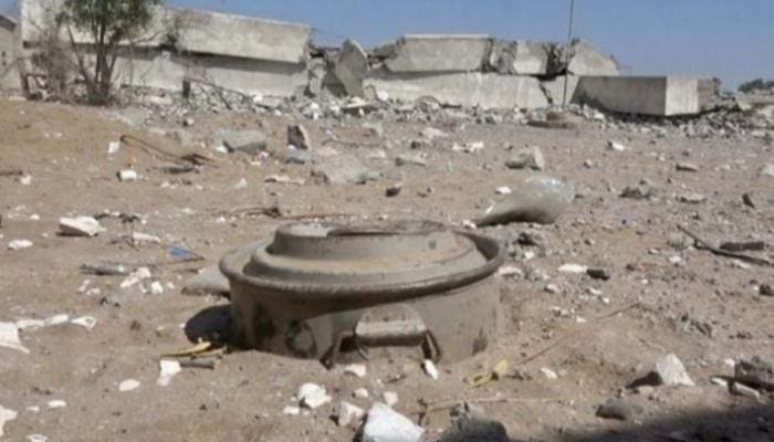 A citizen was killed by a Houthi landmine explosion in Al-Durayhimi, south of Al-Hudaydah.