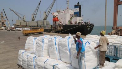 Militia issues decree banning the import of flour through the ports of Hodeidah.