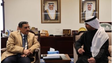 Our ambassador to Kuwait discusses with the Kuwaiti Development Fund the project to equip 12 community colleges in Yemen.