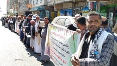 Protesters condemn the Houthi militia's failure to maintain security amid rising murder rates in Ibb Governorate.