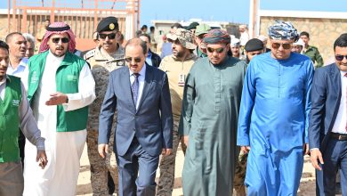 The Minister of Information and the Governor of Socotra visit projects implemented by the Saudi program in Qalansiyah district.