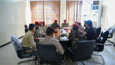 A meeting in Mukalla discusses the Second Military Region's plans for Ramadan.