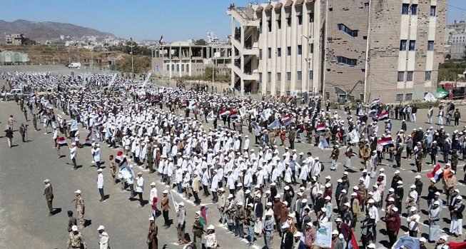 Houthi militia subjects 2,300 students to military training courses at universities and colleges in the province.