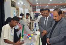 The Governor of Hadramaut inaugurates an exhibition for people with determination and inspects the Social Affairs Office and Roads Foundation.