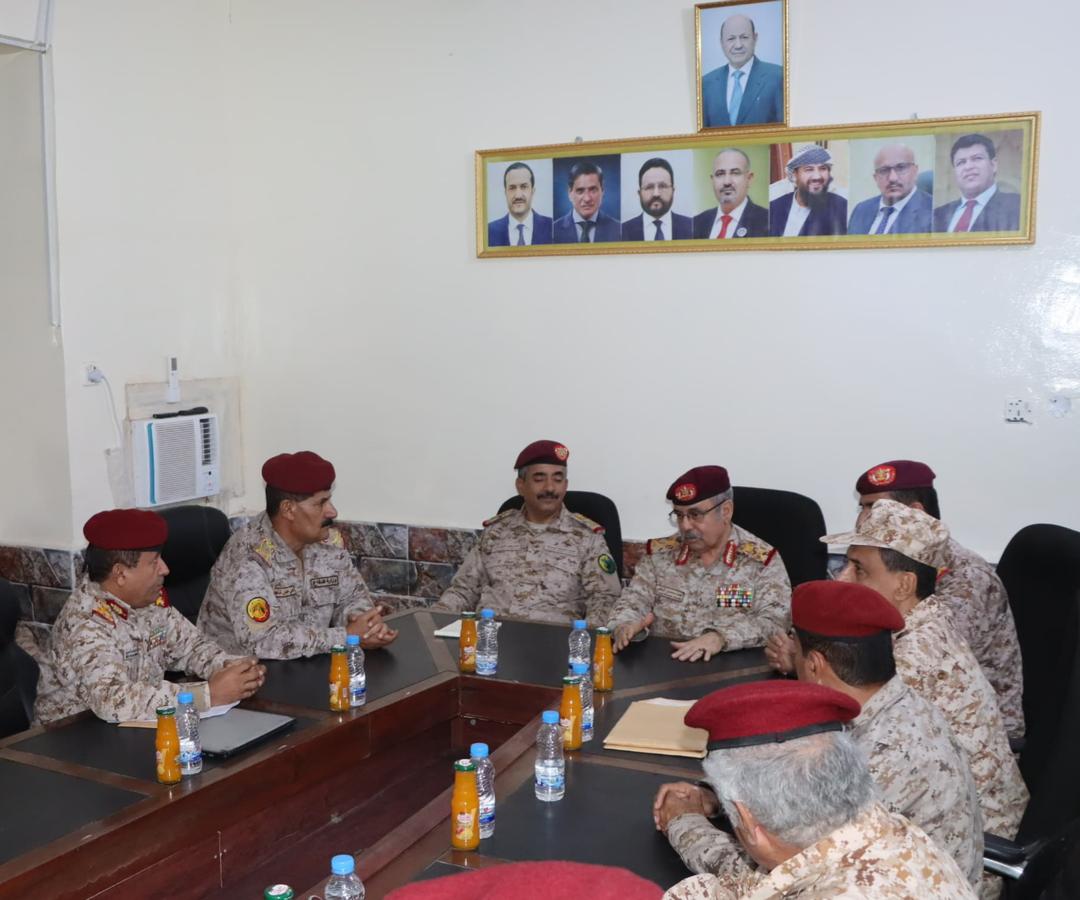 The Head of Operations visits the Intelligence and Reconnaissance Agency headquarters in Aden.