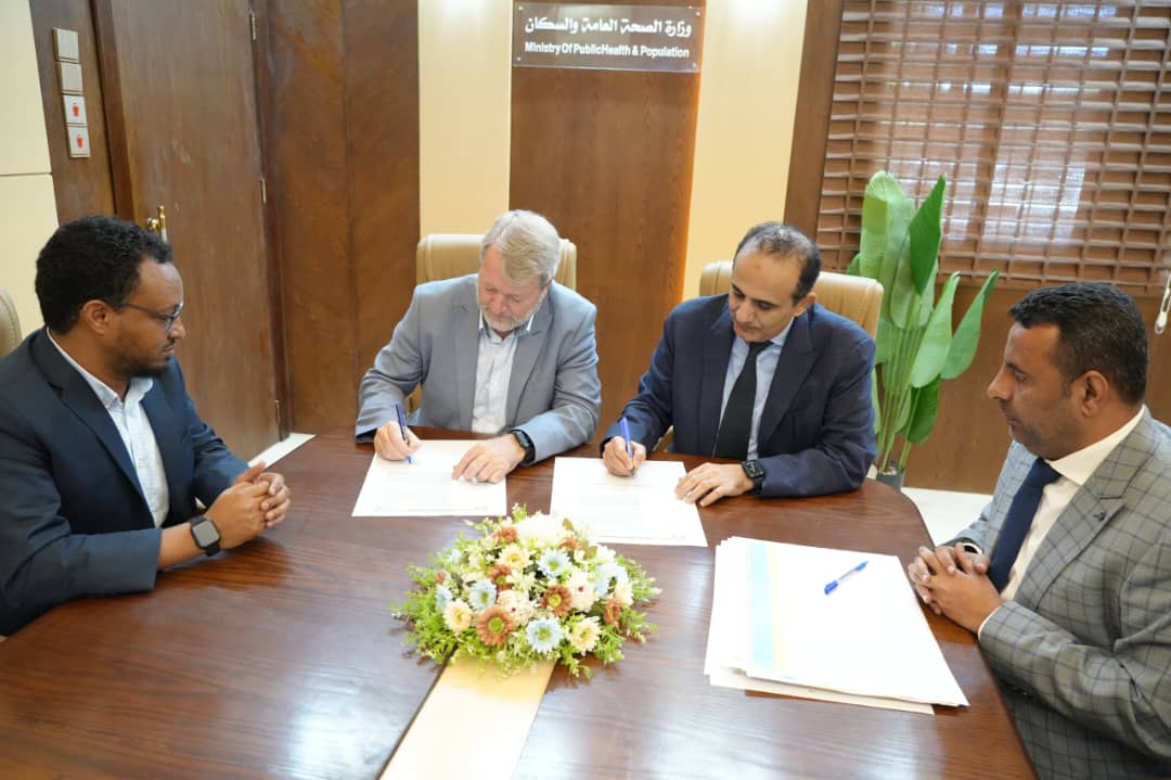 The Health Minister discusses health issues with UNICEF and signs a framework agreement on health and nutrition.