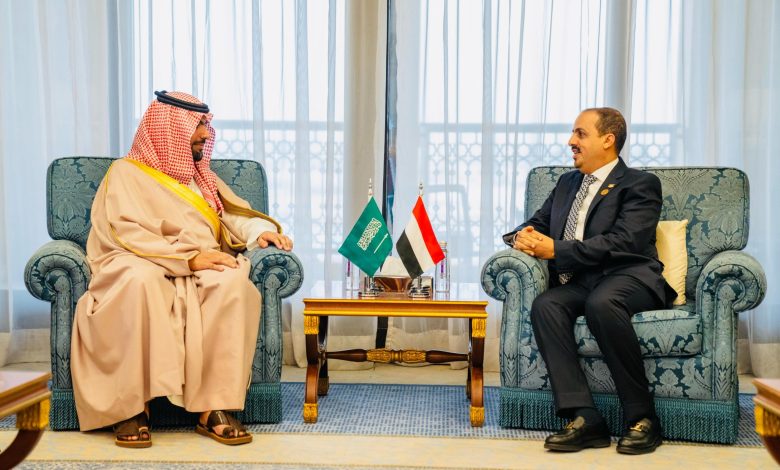 The Minister of Information, Culture, and Tourism meets with the Saudi Culture Minister, praising the Kingdom's cultural achievements and promotion of Arab and Islamic identity.