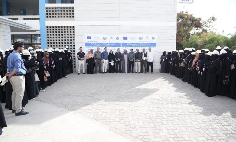 The Ministry of Health launches training courses and awareness campaigns to combat dengue in eight governorates.