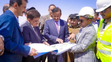 The Oil Minister and Shabwa Governor launch construction work on the Medical and Health Sciences College project in the province.